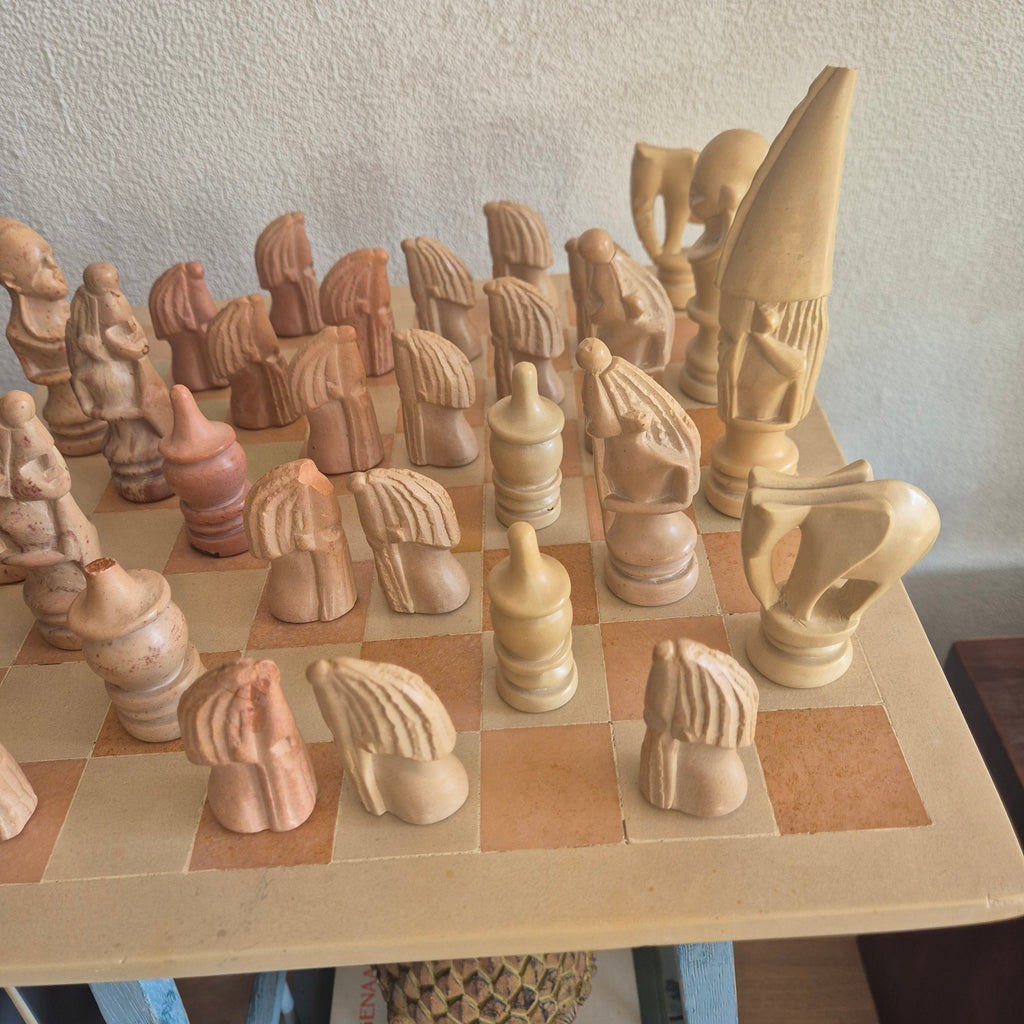 Vintage Afrikaans schaakspel van zeepsteen