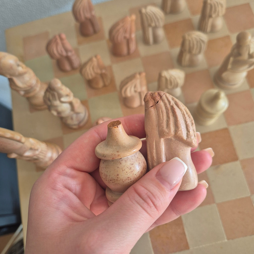 Vintage Afrikaans schaakspel van zeepsteen