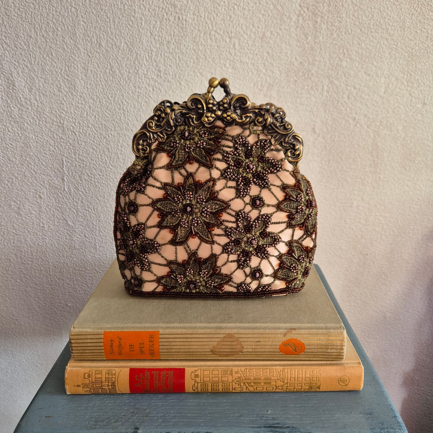 Antieke handtas uit de late Victoriaanse tijd