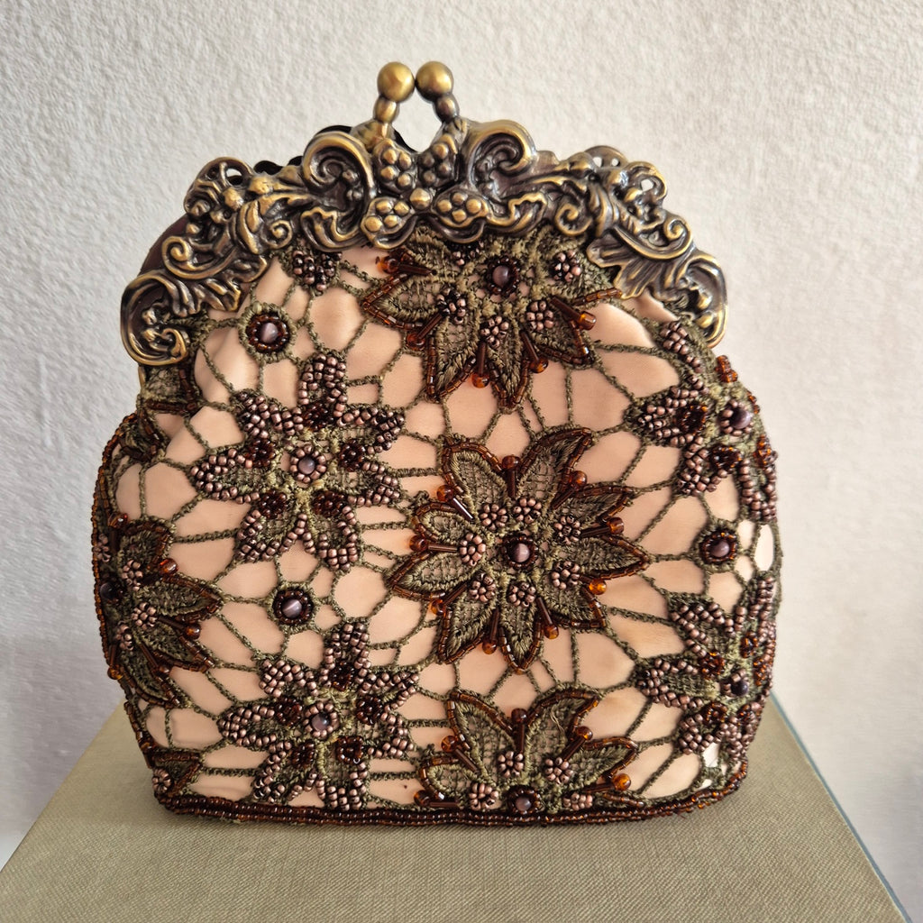 Antieke handtas uit de late Victoriaanse tijd