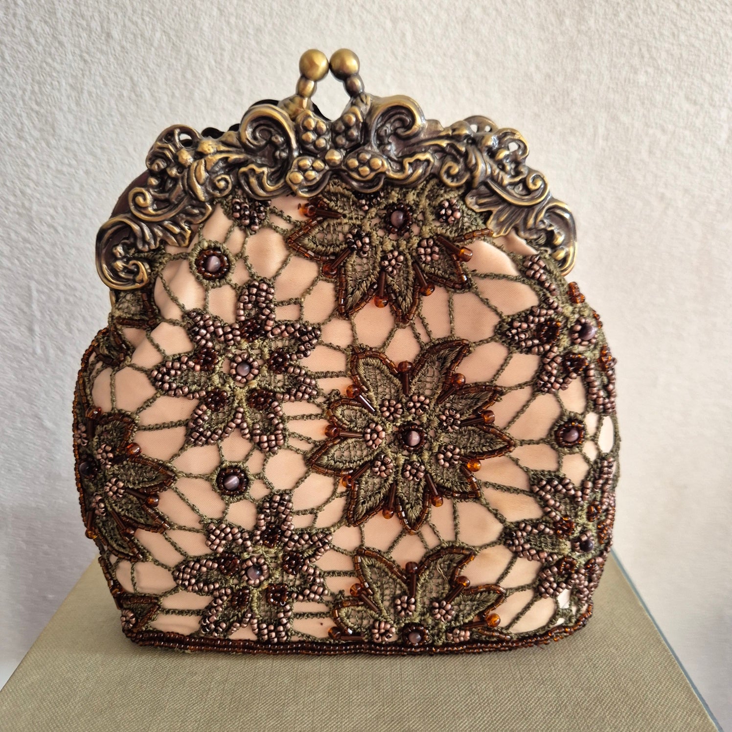 Antieke handtas uit de late Victoriaanse tijd