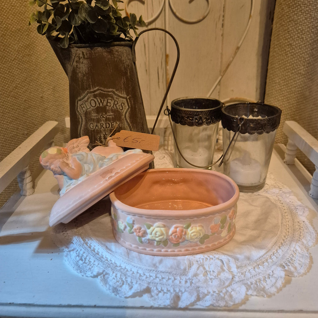 Brocante opbergdoosje engeltje