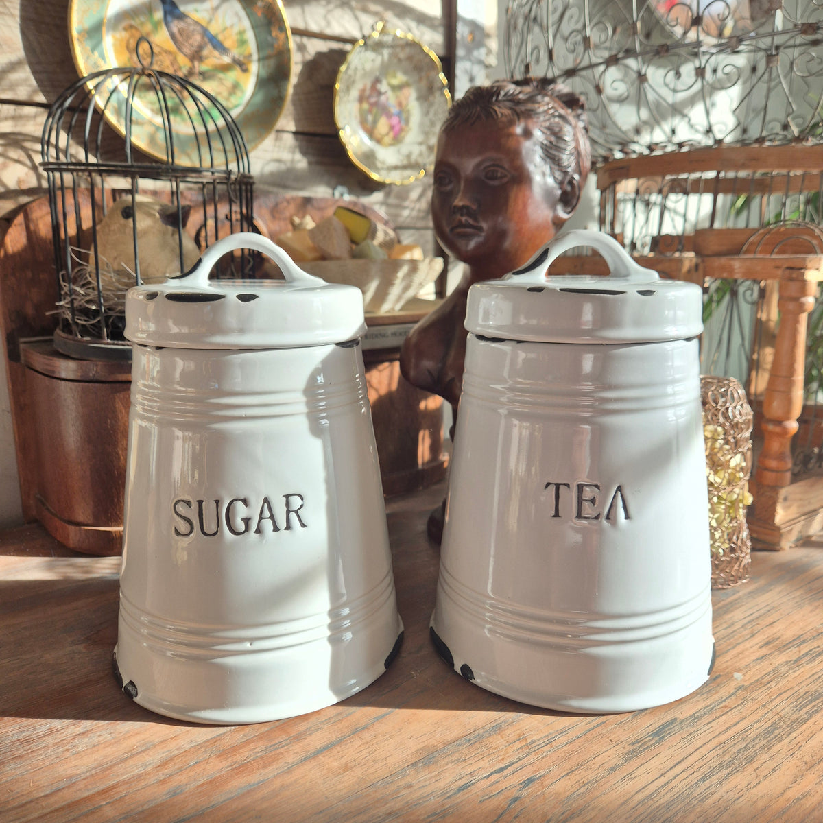 Brocante suiker en thee voorraadpotten