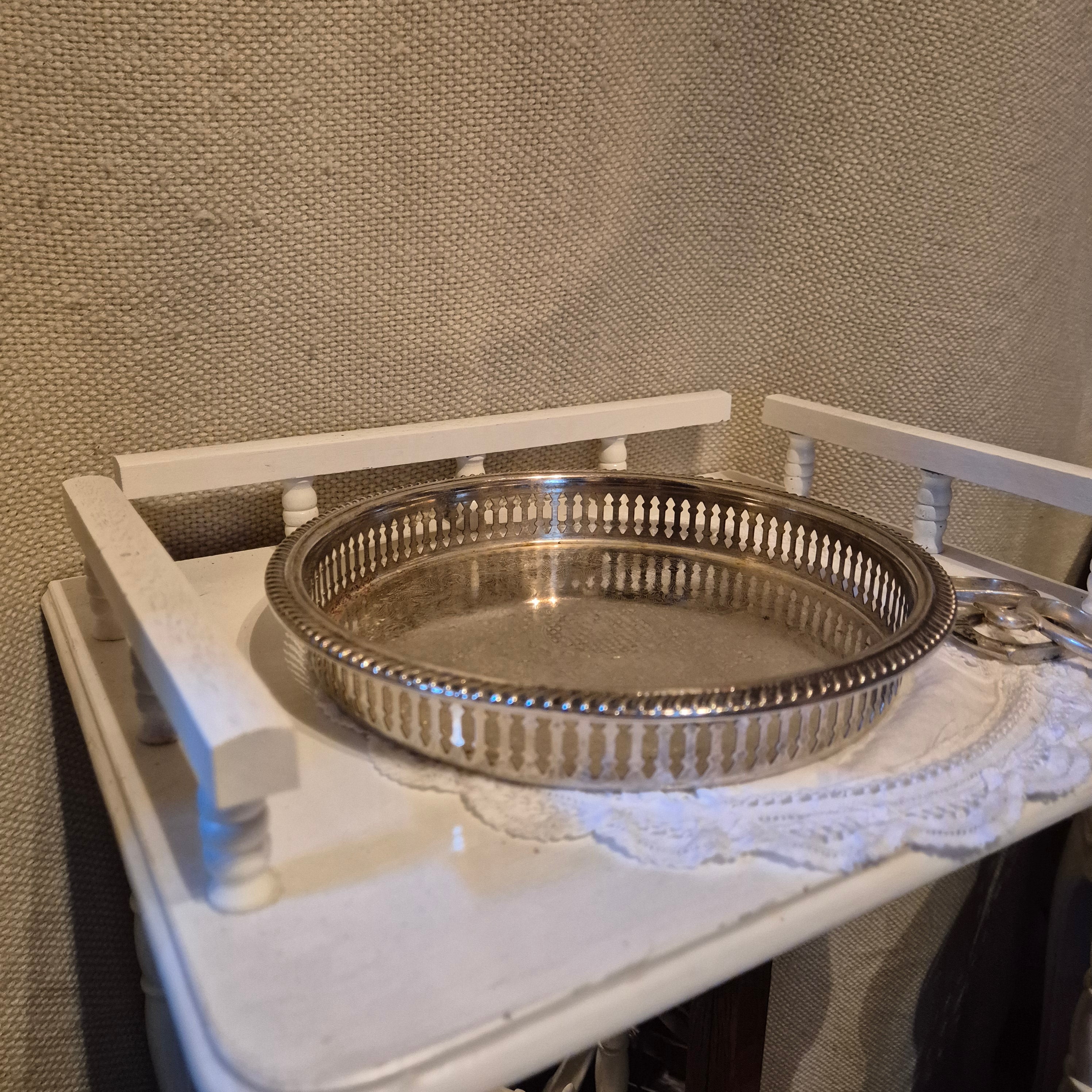 Zilverkleurig vintage dienblad