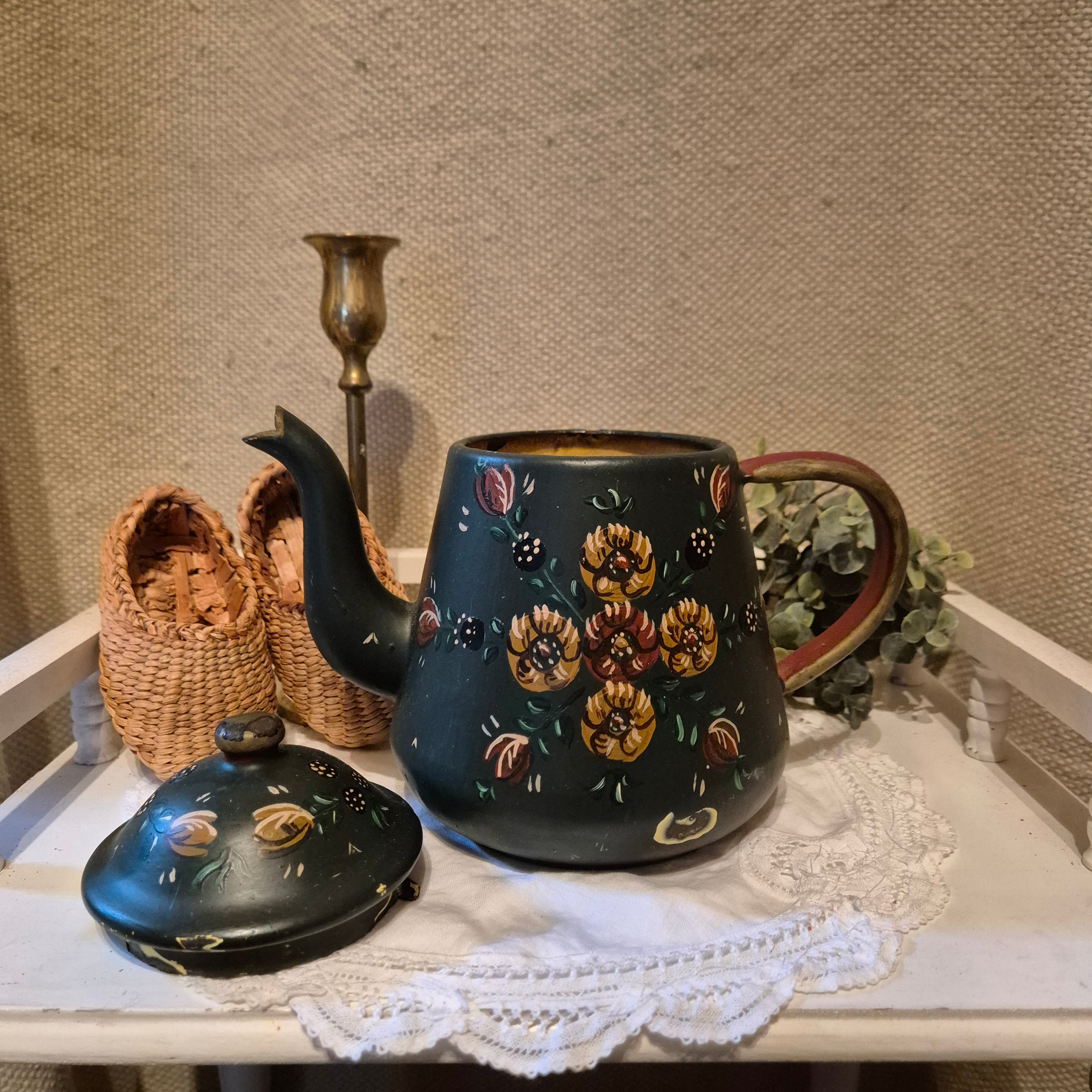 Vintage emaile theekan