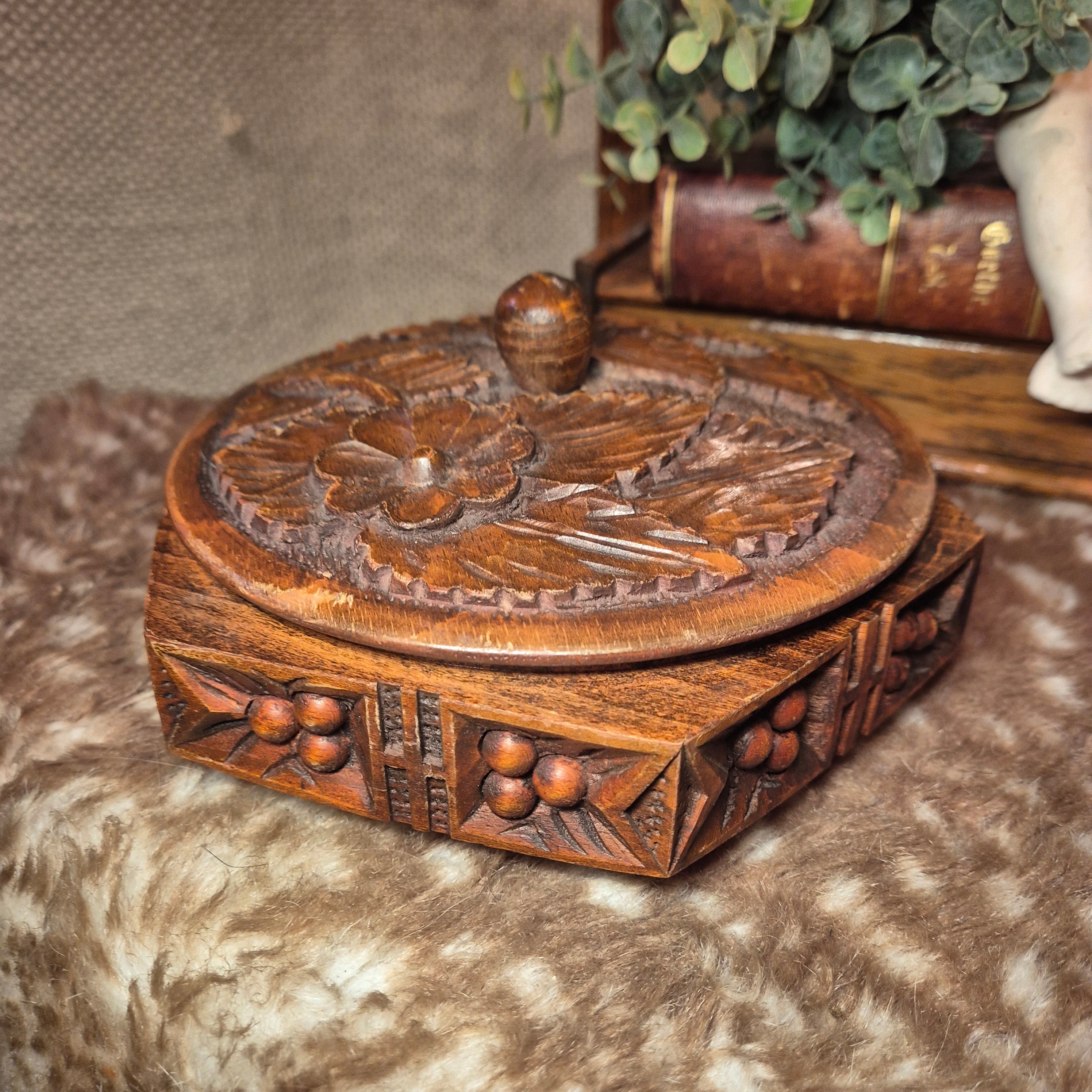 Vintage houten sieradendoos