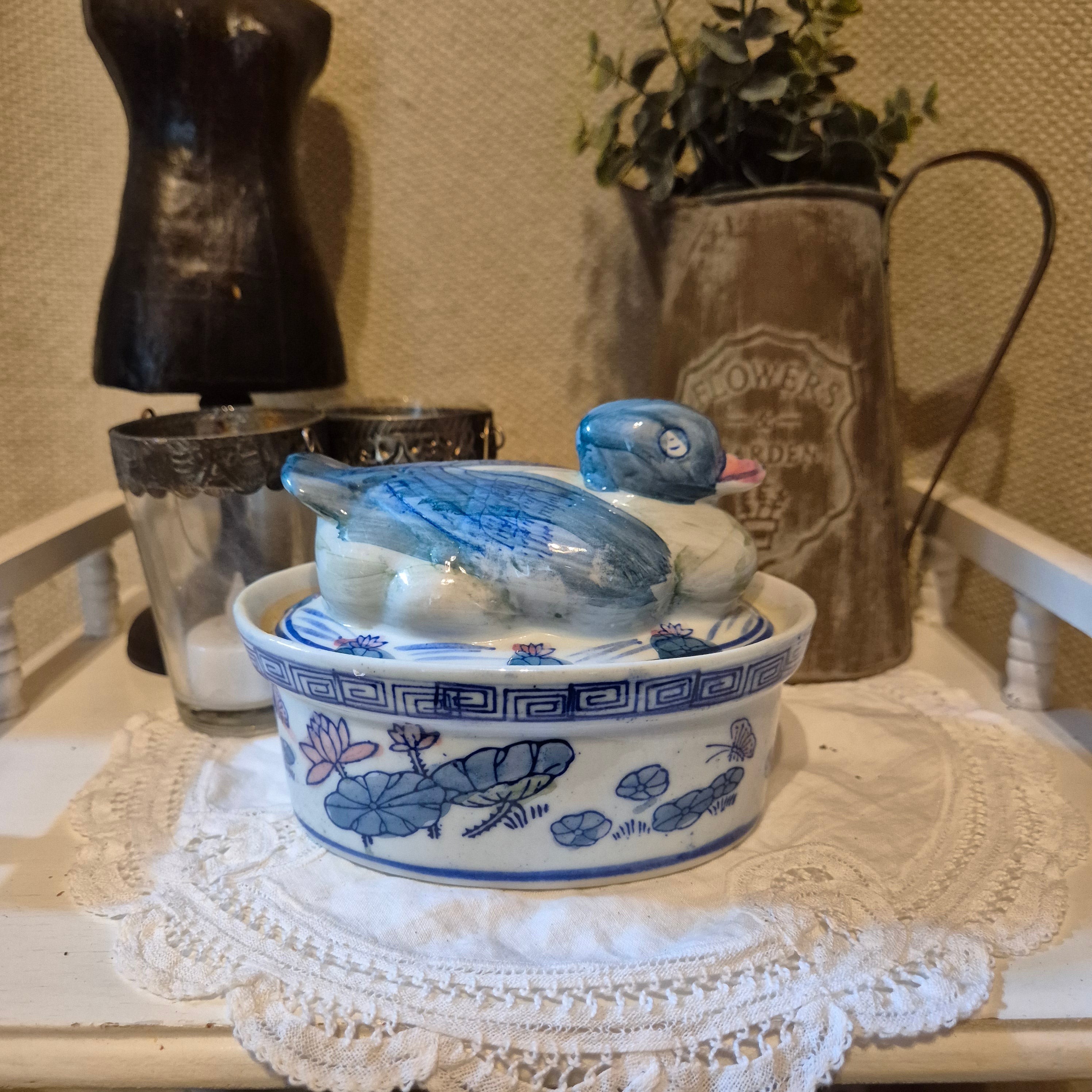 Vintage keramieken chinese botervloot
