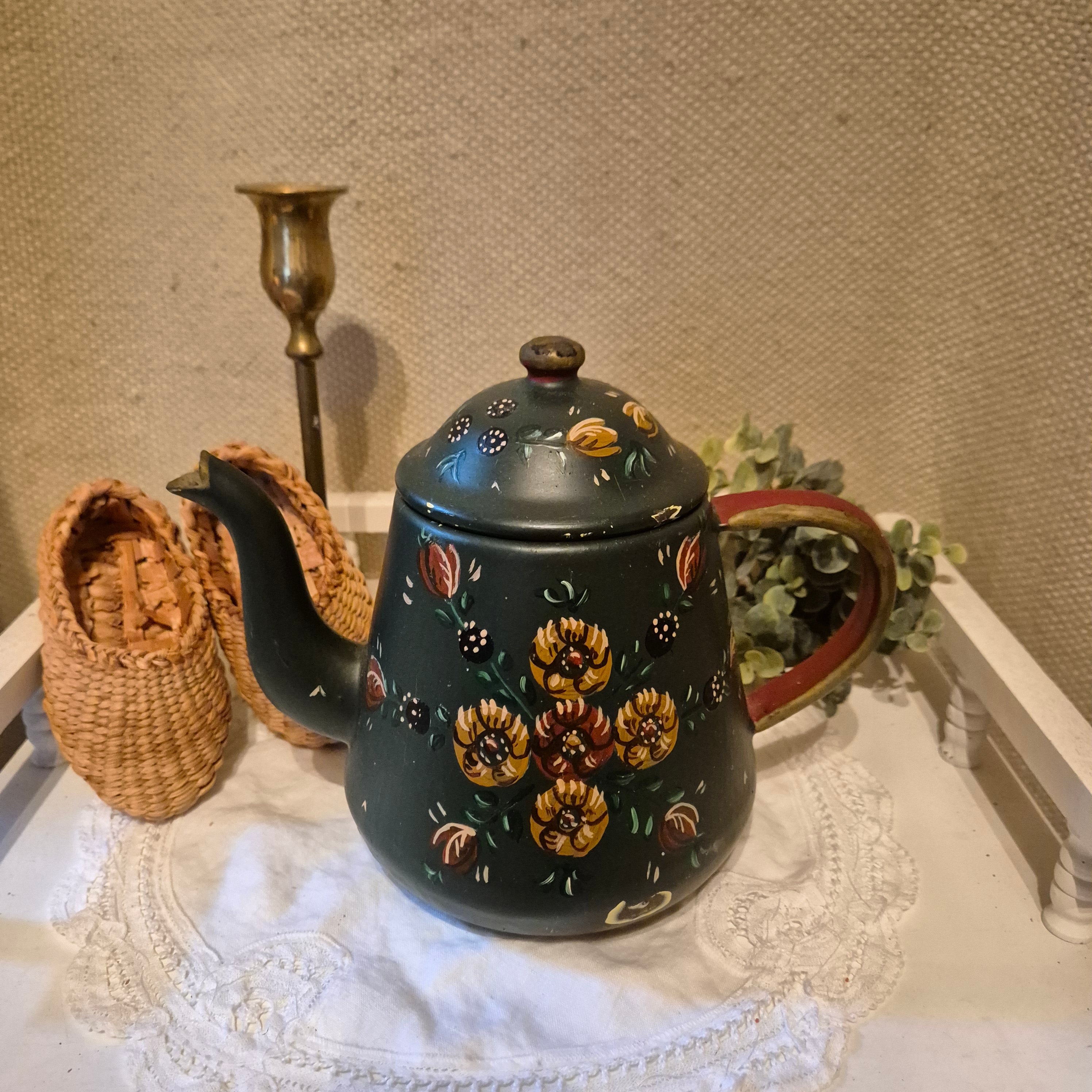 Vintage emaile theekan